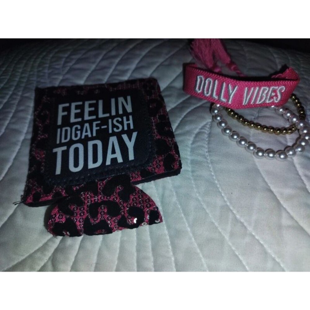 Dolly vibes bracelet set and a koozie